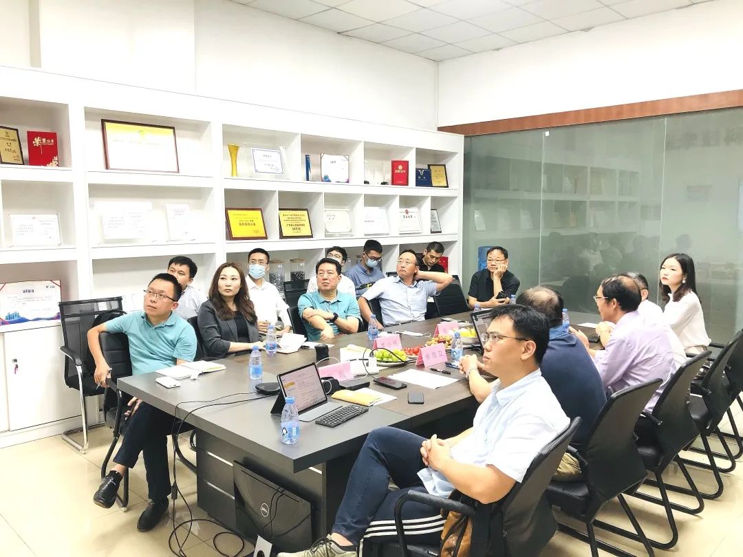 市工信局領導參觀調研集群《锂電池拆解回收技術方案研究項目》 市工信局領導參觀調研集群《锂電池拆解回收技術方案研究項目》