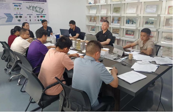 對(duì)标國(guó)際先進(jìn),增強競争能(néng)力——深圳市深大國(guó)際認證有限公司親臨湖南湘鄉清研公司指導認證工作 對(duì)标國(guó)際先進(jìn),增強競争能(néng)力——深圳市深大國(guó)際認證有限公司親臨湖南湘鄉清研公司指導認證工作